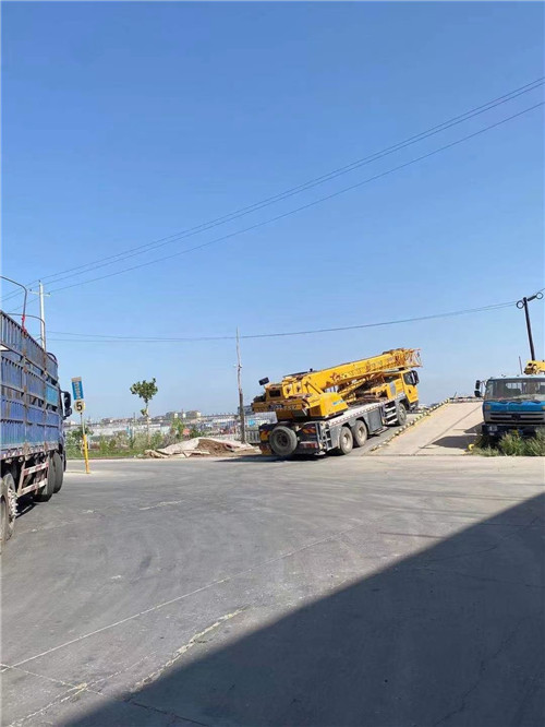 博山区25吨吊车的租赁价格大概是多少？