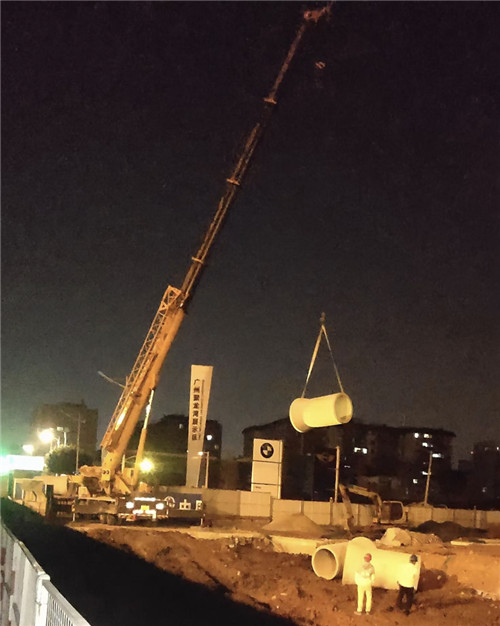 博山区“弯臂矫正”—— 吊车的 “形变补偿” 技术